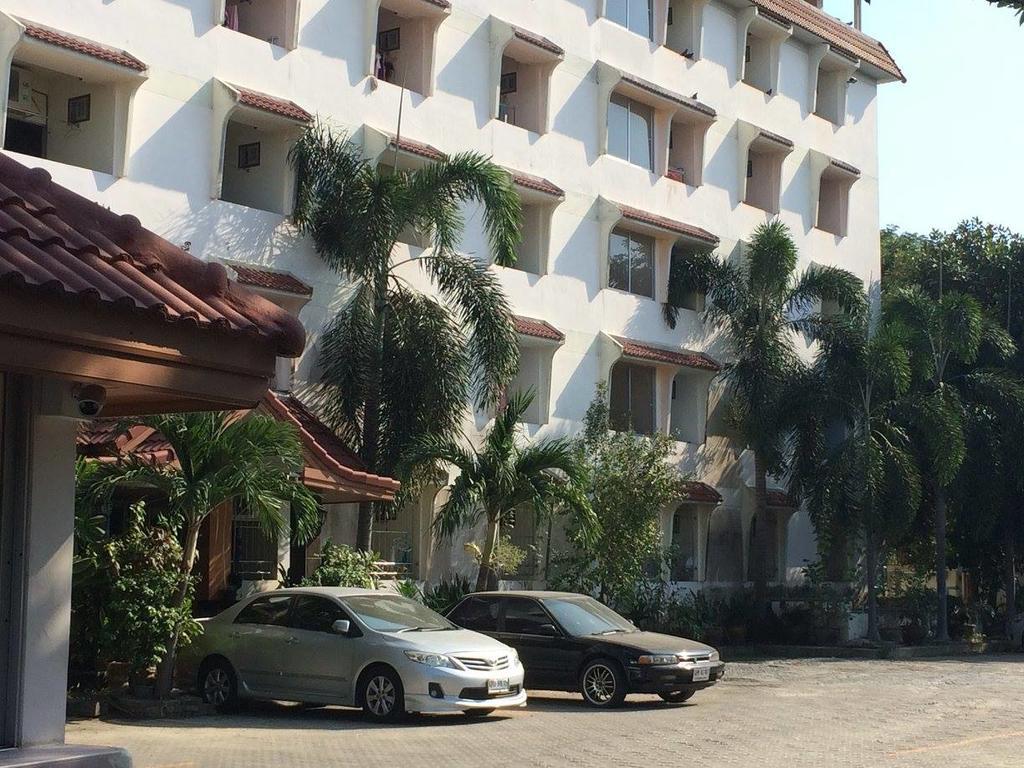 Earth Mansion Sai 5 Hotel Sampran Exterior photo