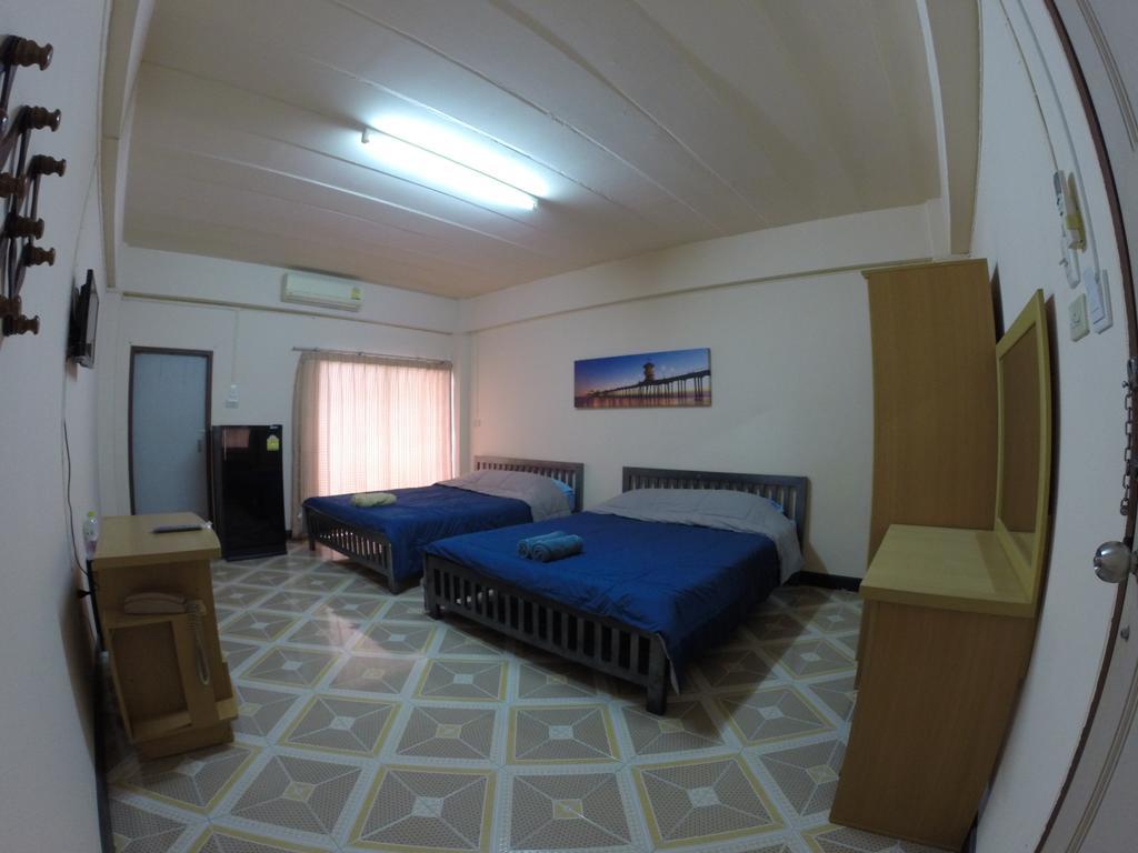 Earth Mansion Sai 5 Hotel Sampran Exterior photo