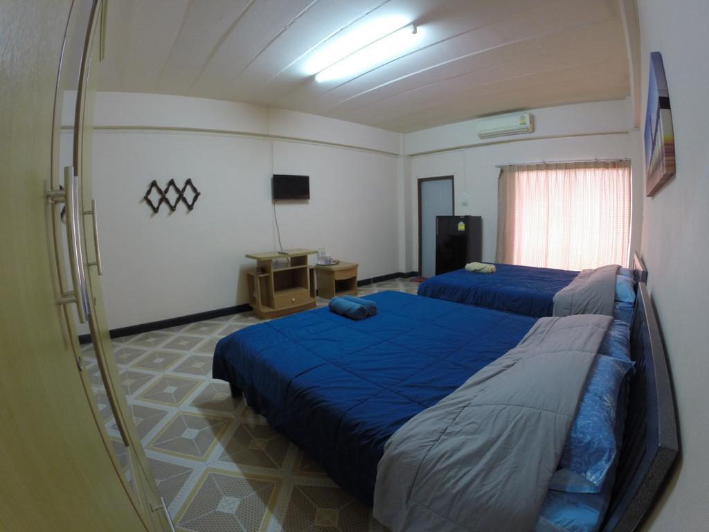 Earth Mansion Sai 5 Hotel Sampran Exterior photo